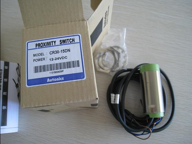 Cr30 15dp датчик емкостной
