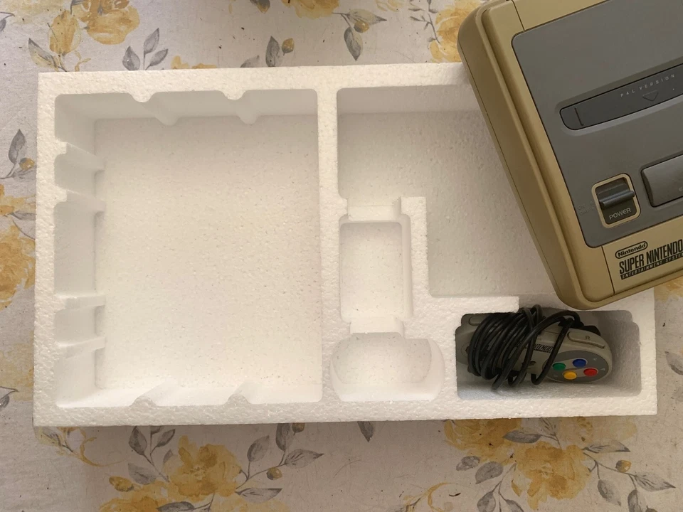 Reproduction Polystyrene (aka Polys/Inserts/styrofoam) for Nintendo SNES Console - Image 4 of 4