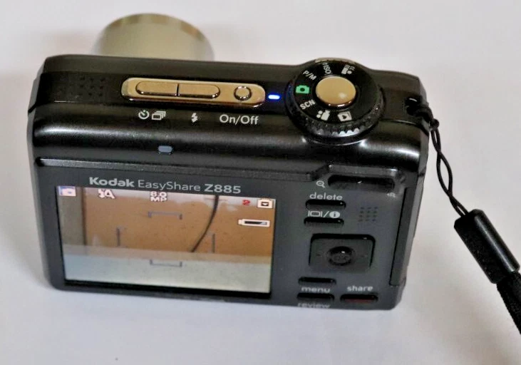 KODAK EASY SHARE Z885 - DIGITAL CAMERA -BLACK -8.1 MEGAL PIXEL - Image 2 of 4