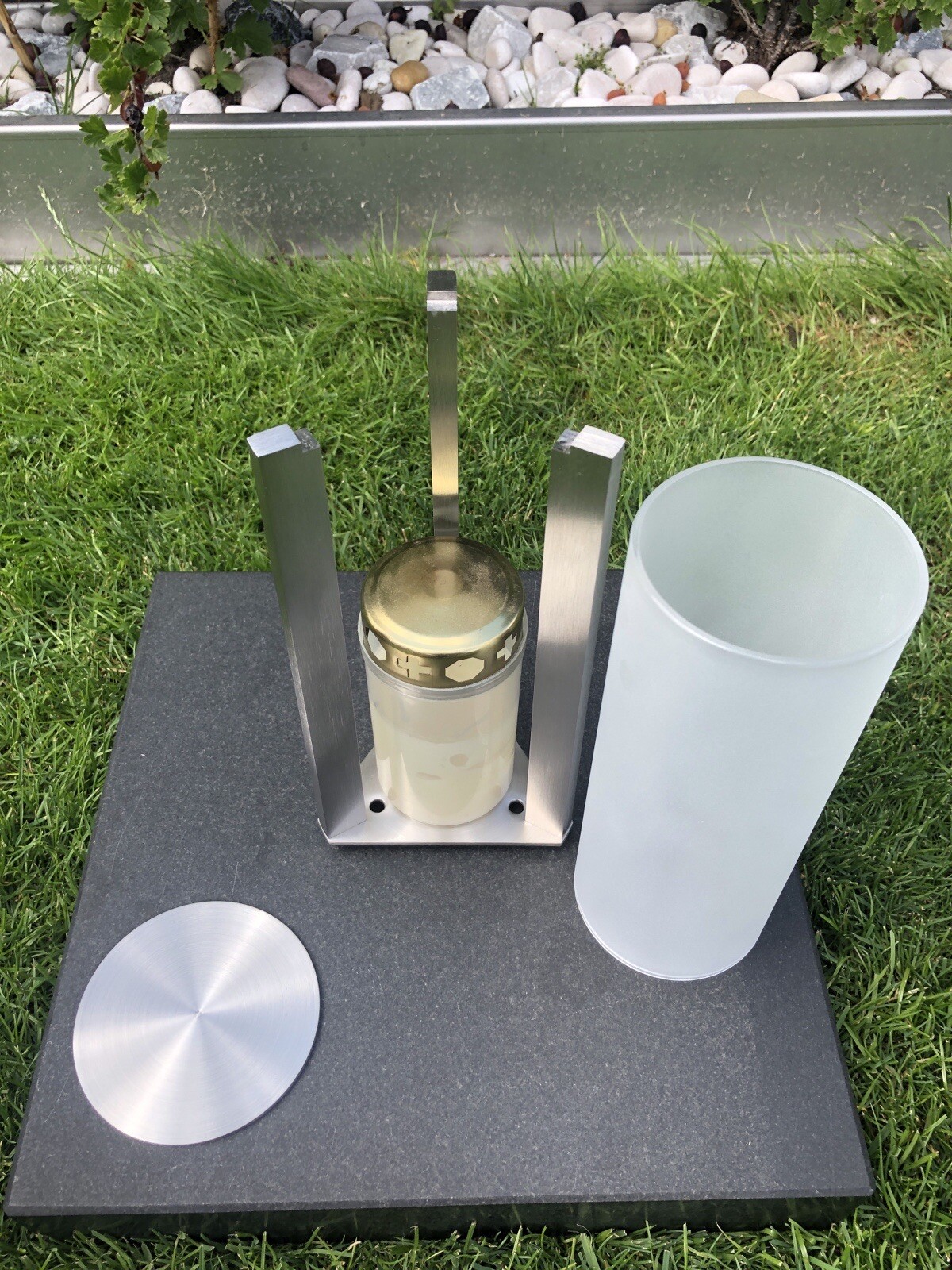 Grablampe Mit Kreuz Aus Edelstahl - Wetterfeste Grableuchte Für Friedhof