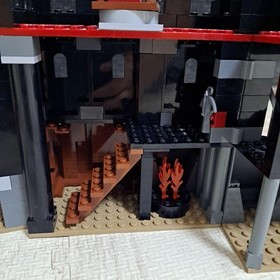 LEGO Knights Kingdom Vladek's Dark Fortress 8877 In 2005 Used Retired As Is