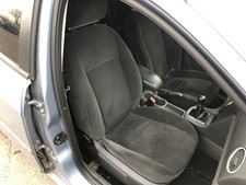 Sedile anteriore destro passeggero Ford Focus DA3 sedile velluto senza riscaldamento tessuto