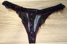 NWT Rare Vintage Victoria's Secret Sexy Little Things Black Thong Panties XS/S