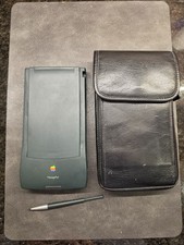 Apple Newton MessagePad 110 H0059 Vintage PDA Tested Working Stylus Case