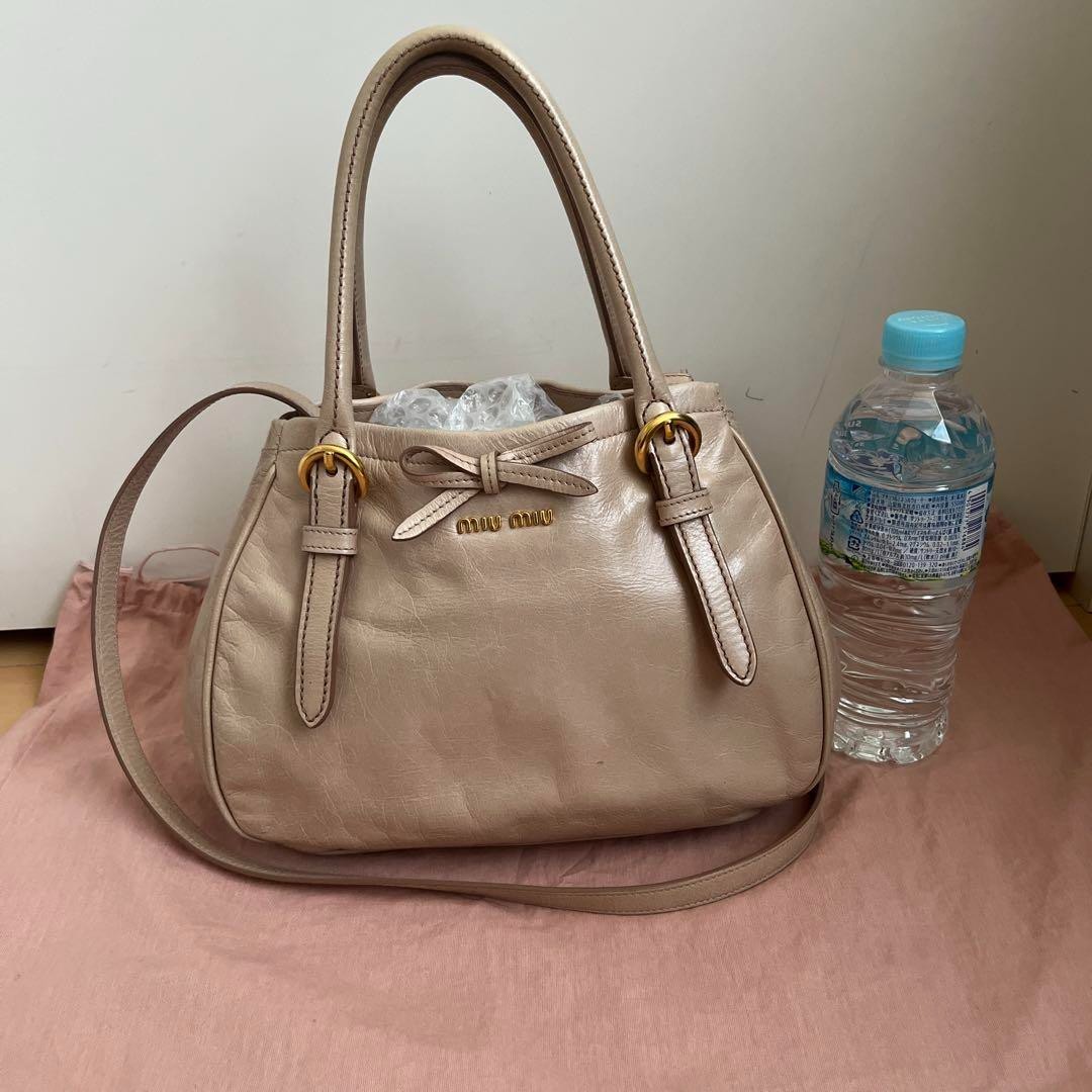 miumiu vitello shine handbag 2way 付属品全付き MIU MIU Vitello Shine 2WAY Handbag Pink Beige Bow Leather Shoulder