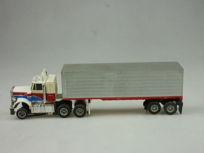 Faller AMS Aurora Peterbilt Truck mit Fahrlicht Slot-Car 133847