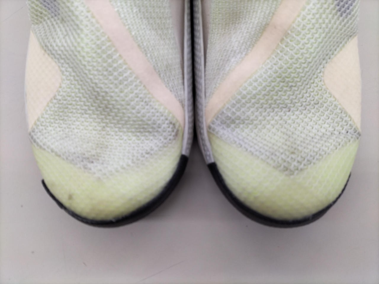 SAOLA Nike GO FLYEASE solo corpo macchie presente numero modello CW5883 100 NIKE