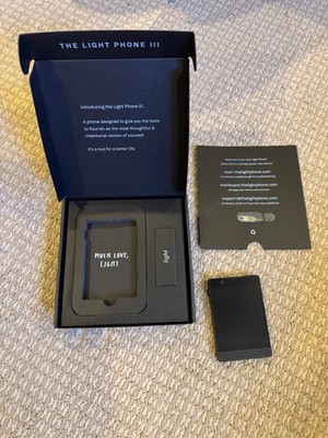 Light Phone III (3) - Excellent Condition