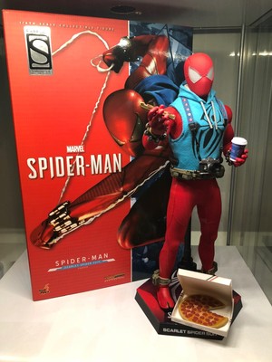 hot toys spider man scarlet