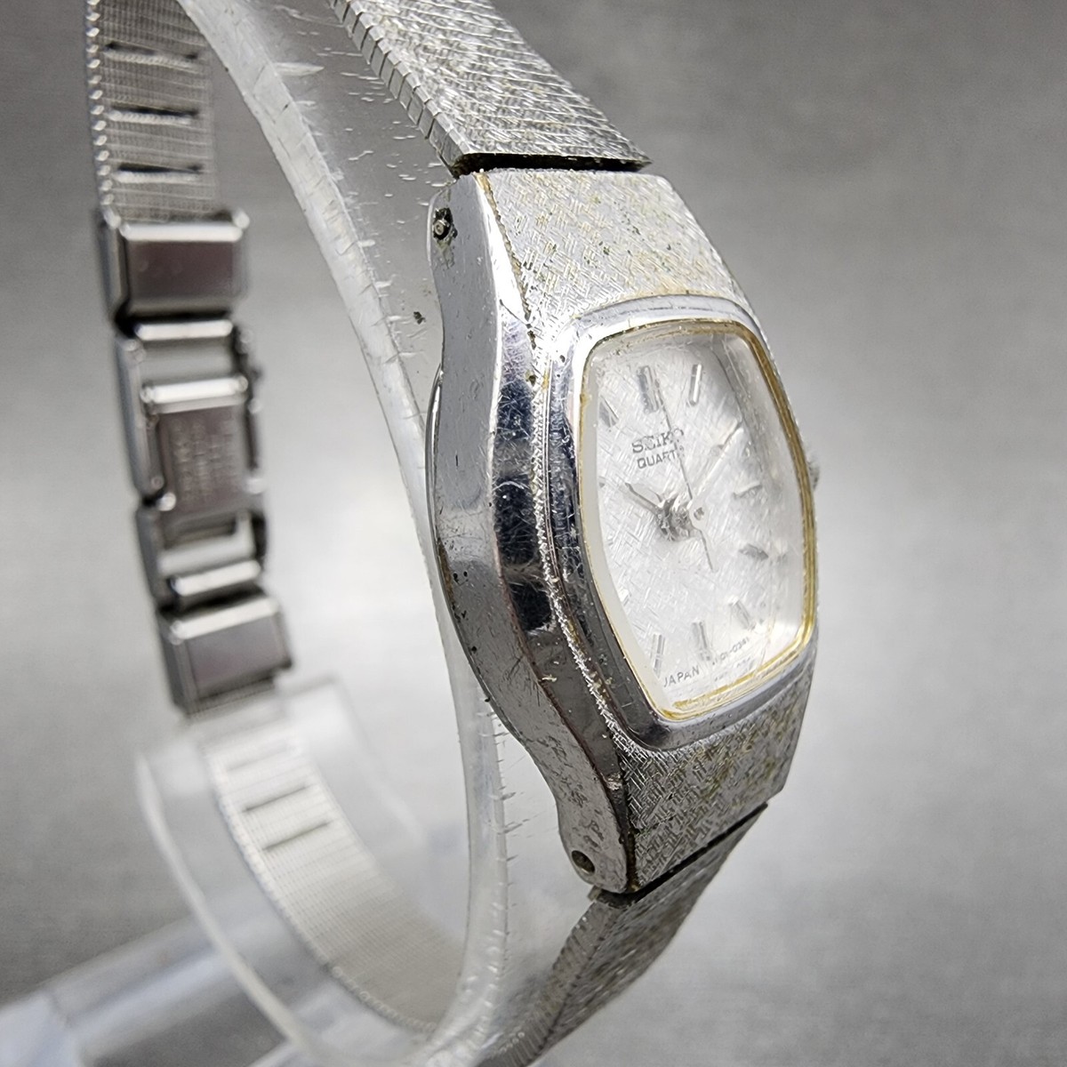 Seiko Watch Women 17mm Silver Dial Silver Tone Hexagon 4N01-5021