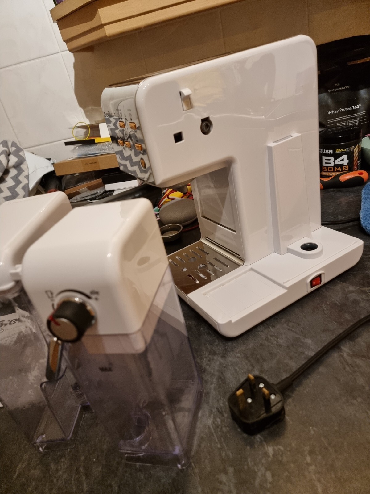 Breville Curve VCF108 One Touch Easy Measure Coffee Maker Machine White