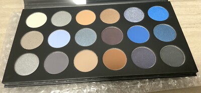MORPHE ~ 18A BLUE YA AWAY EYESHADOW ARTISTRY PALETTE ~ FULL SIZE ~ BNIB