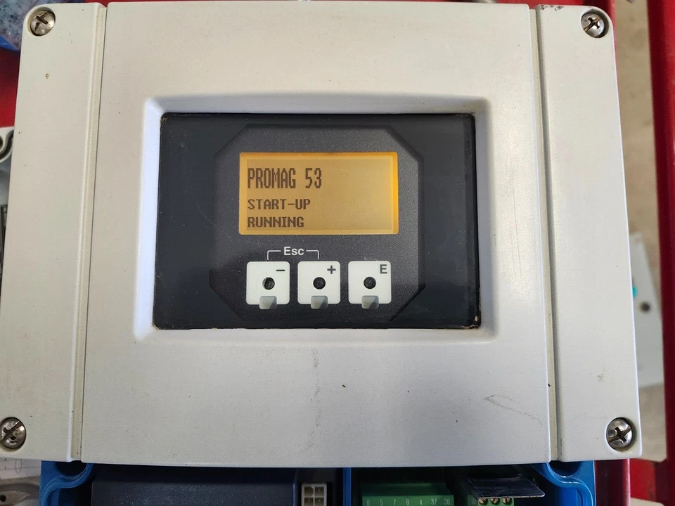 E+H PROMAG 53 Flowmeter 53P15-EL1B1R34BAJC   85-260VAC  15VA/W-60HZ - Image 3 of 4