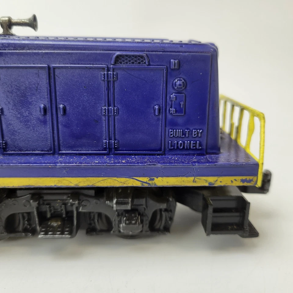 Lionel Trains Postwar O No. 626 Baltimore & Ohio B&O 44 Ton Diesel Switcher - Image 4 of 4