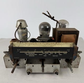 Wega Volksceiver VE301dyn Spare Parts Chassis Germany 1938