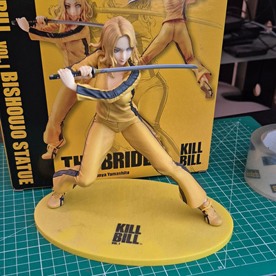 Kotobukiya Kill Bill Vol. 1 The Bride Bishoujo Statue Yellow/Black