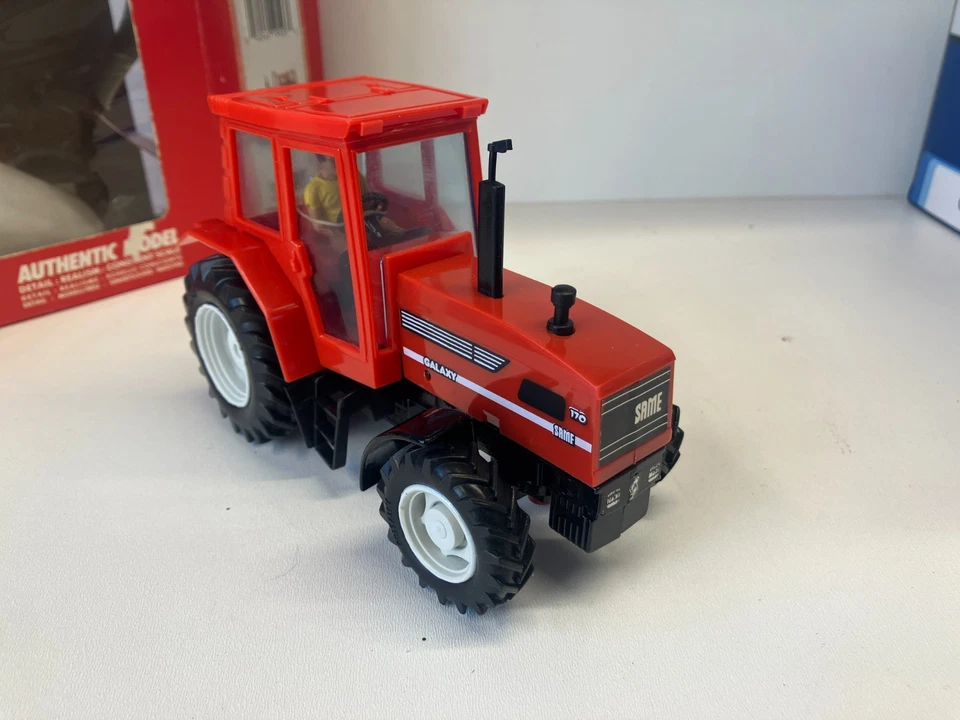 Scarce Britains 9503 SAME 170 turbo with red cab roof,  1/32 scale - Image 4 of 4