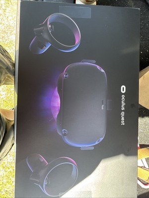 Oculus Quest 1 VR Headset 64GB, Black, with Remotes & Headset - Tested Working