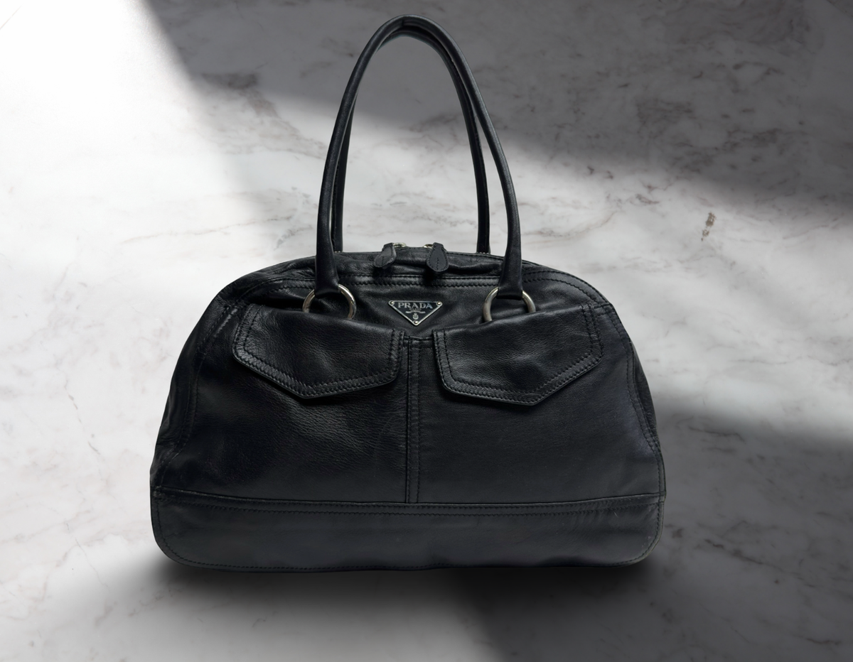 バッグ 90s PRADA LEATHER SHOULDER BAG 90s PRADA leather shoulder bag archive