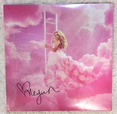 Megan Moroney - Cloud 9 AUTOGRAPHED SIGNED Megan's Signature Pink Megan Moroney - Cloud 9 AUTOGRAPHED SIGNED Megan's Signature Pink