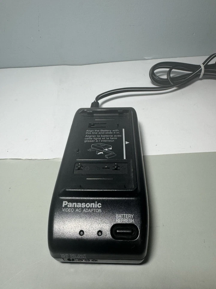 Cargador de batería para videocámara VHS adaptador de CA de video Panasonic PV-A17 - probado Foto 2 de 4