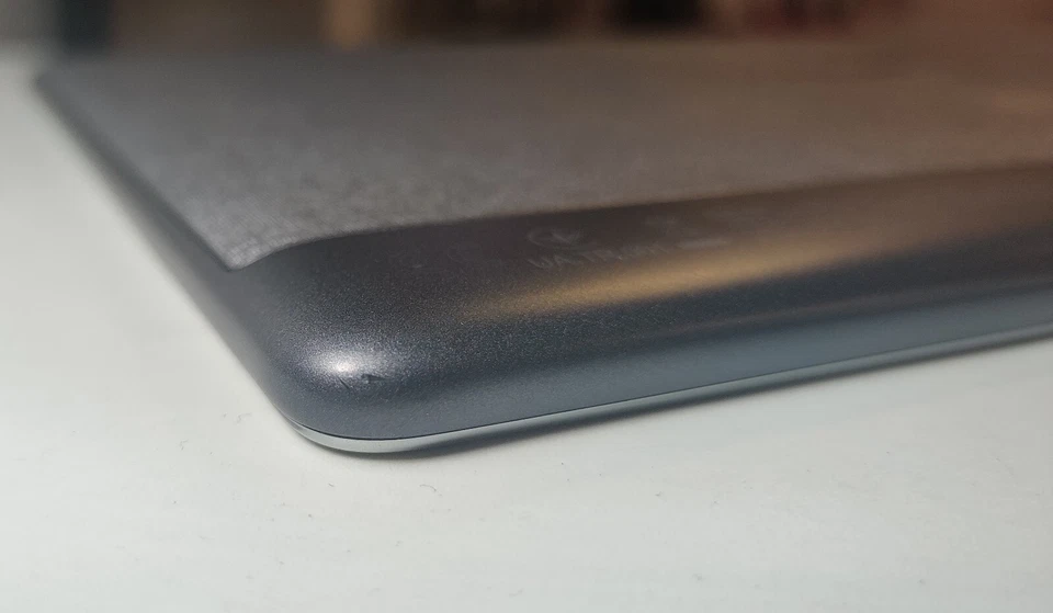 Asus ZenPad 10 P028 16GB Android Version 7.0 Grey WiFi #670A Screen Flickering  - Image 3 of 4