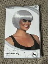 NIP Short Bob White Adult Wig Costume Underwraps Halloween