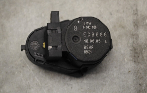 Steuerklappe Luftversorgung Stellmotor Heizung 5er BMW E60/61 (BJ 2005) 6942989