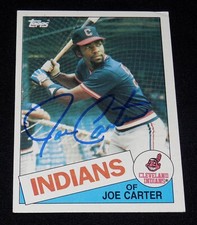 JOE CARTER AUTOGRAPHED 1985 TOPPS ROOKIE BASEBALL CARD (INDIANS / BLUE JAYS)