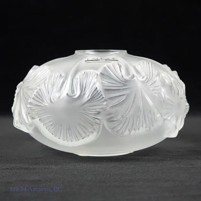 Lalique ''Nympheas'' / ''Water Lilies'' Vase -W/ Sticker