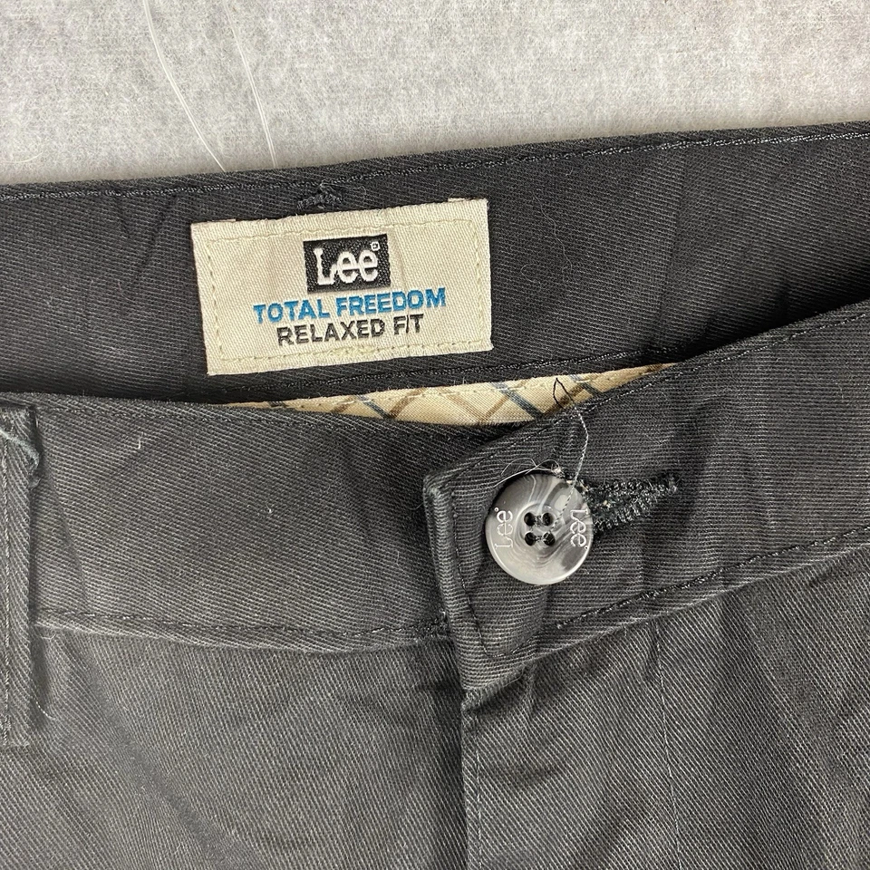 Lee Chino Pants Mens W36 L32 Black Total Freedom Relaxed Fit Straight Leg Casual - Image 3 of 4