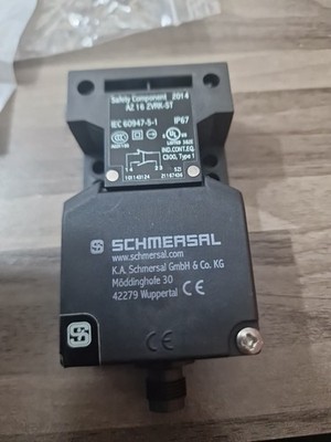 Schmersal AZ 16 ZVRK-ST Sicherheitsverriegelungsschalter. Neu
