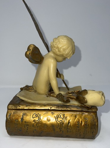 DESIGN TOSCANO ANGEL CHERUB PUTTI SEATED ON ROMEO JULIET BOOK TRINKET BOX - Picture 4 of 14