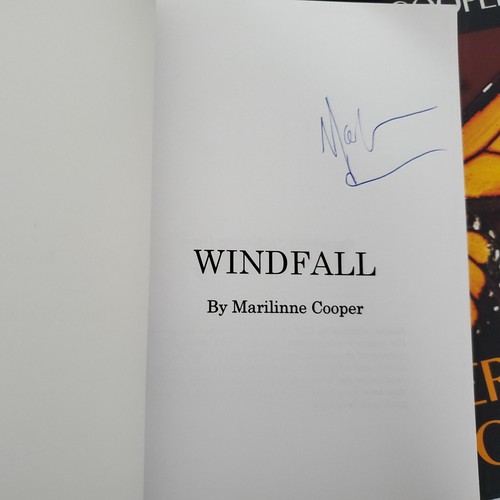 9 Tyler Mackenzie Signed Copper Novels Mystery Vermont New Hampshire Caribbean - Foto 2 di 10