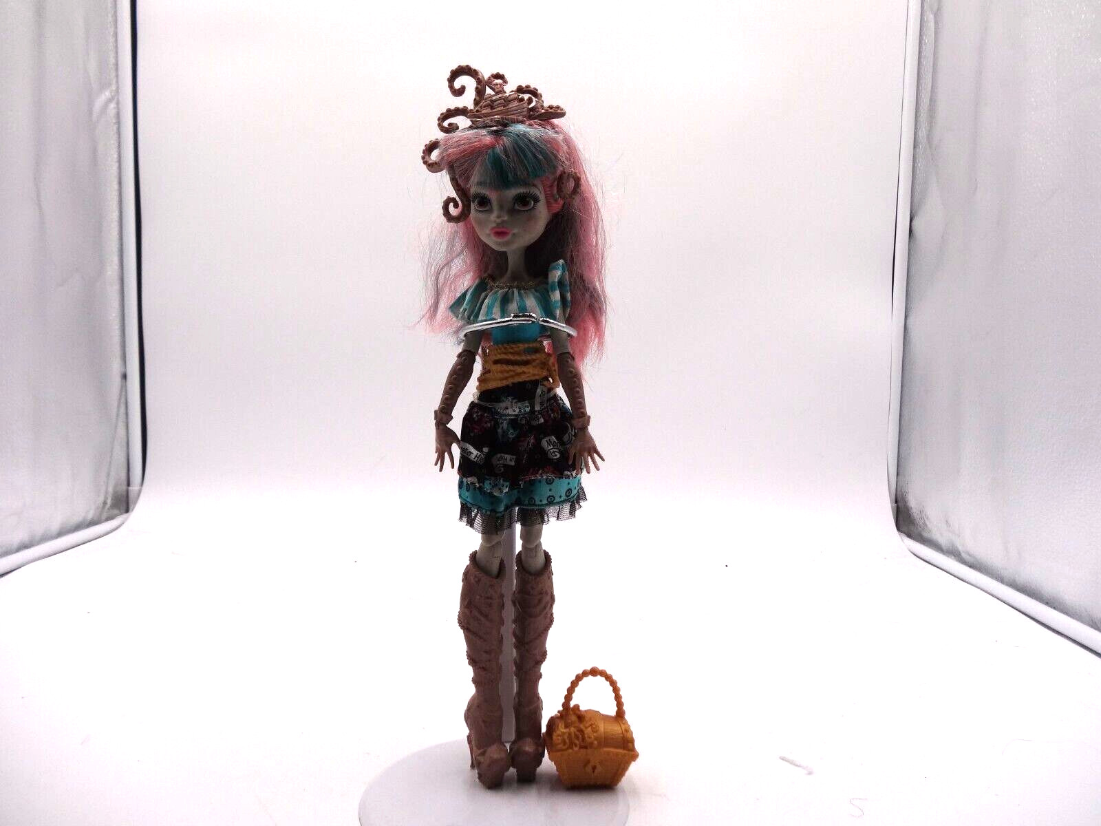 Monster High Shriekwreck Nautical Ghouls Rochelle Goyle Doll