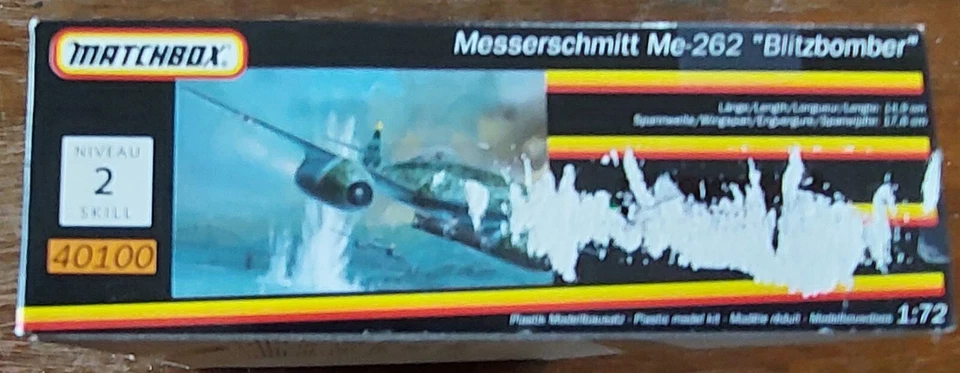 MATCHBOX 40100 Messerschmitt Me-262 BLITZBOMBER- kit 1/72 nuovo parti distaccate - Immagine 4 di 4