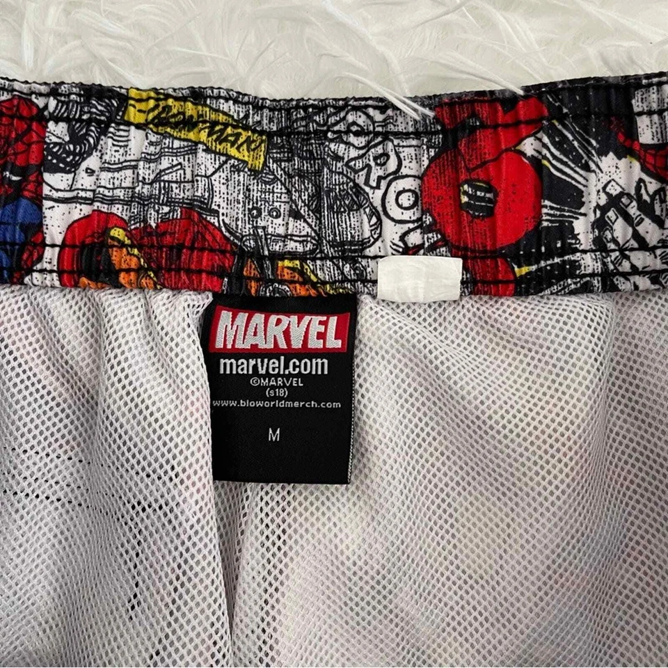 Marvel Swim Trunks Shorts Men’s Medium Pocket Super Heroes - Image 3 of 4