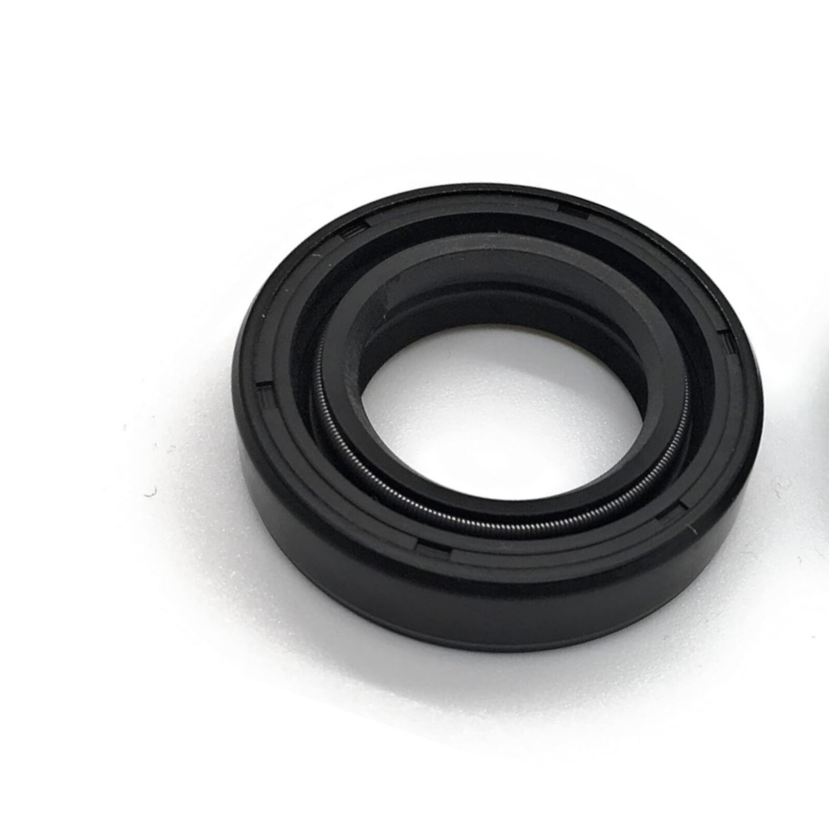 2pcs For K46 & T40 Tuff Torq Transmission Oil Axle Seals Cub Cadet