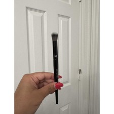 SEPHORA COLLECTION PRO Concealer Brush 57 Face Makeup Brush Standard Size