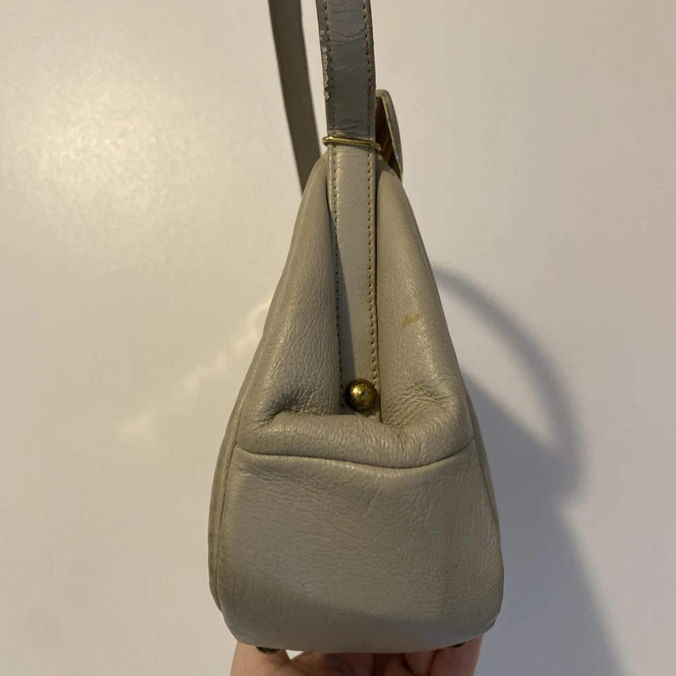 Etra Vintage Cream Leather And Brass Purse Shoulder Bag - Image 4 of 4
