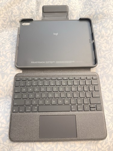 Logitech Folio Touch M/N YU0043 Keyboard Case Trackpad iPad Air 4th 5th Gen