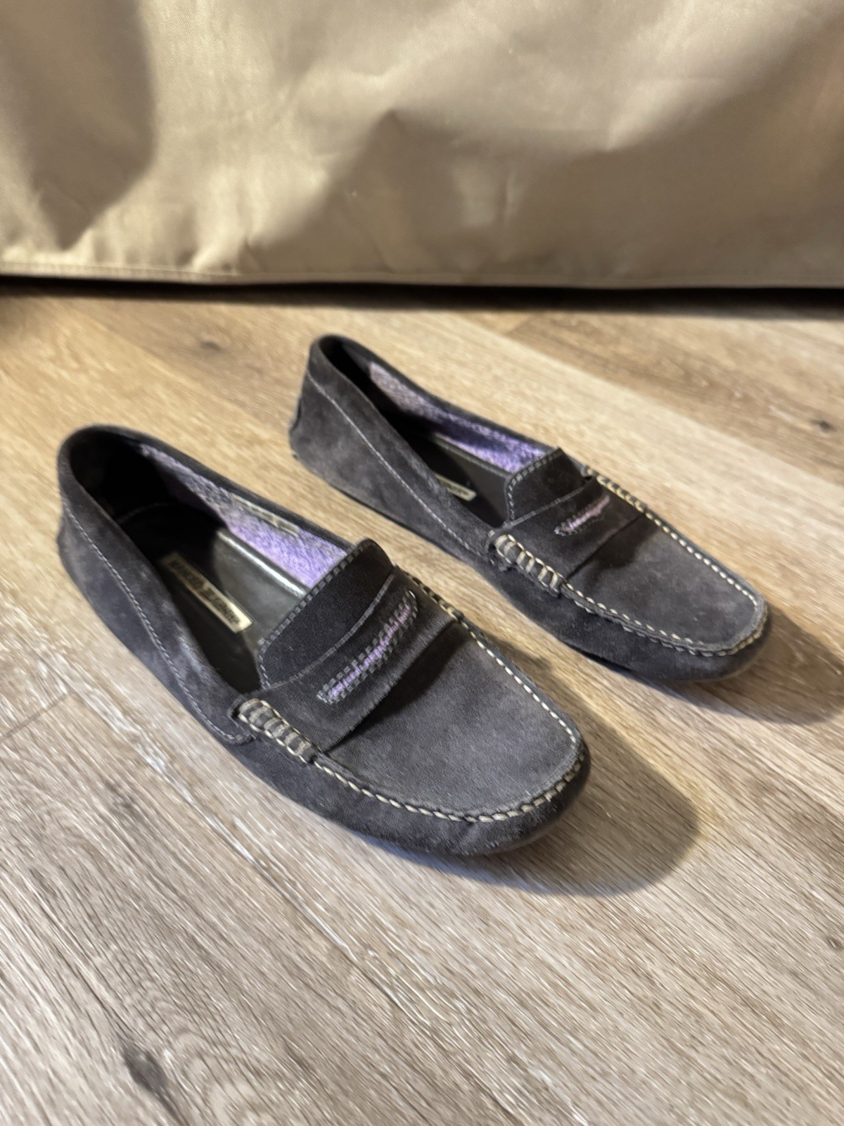 SAOLA Mocassini guida MANOLO BLAHNIK 39 5 grigio antracite scamosciati suola ciottoli difetto 9 5