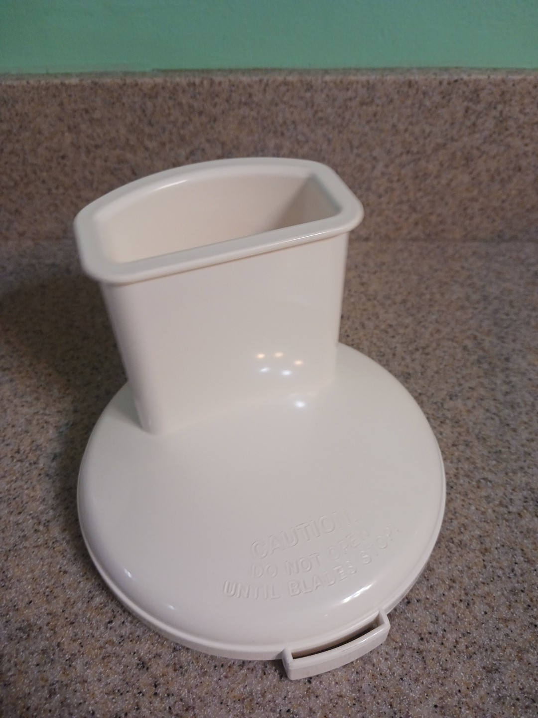 Sunbeam Oskar Food Processor 14081 Salad Chute Attachment Lid & Pusher Part