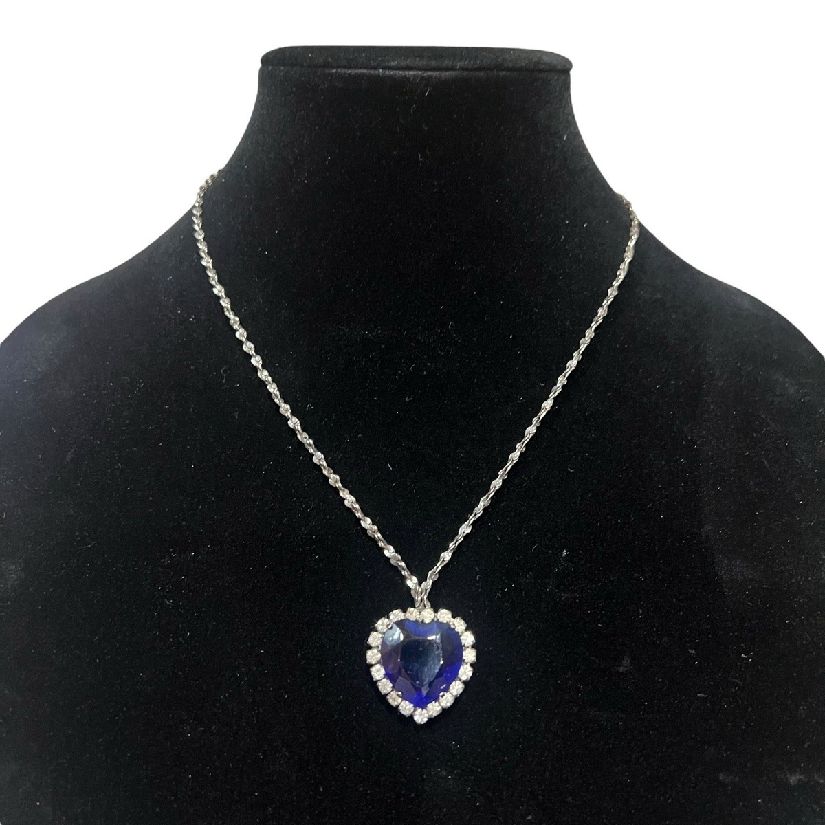 【VINTAGE HOLLYWOOD】Gemstone Heart Necklace★送料・関税込 Vintage 1990's Avon Onyx and Rhinestone Heart Necklace