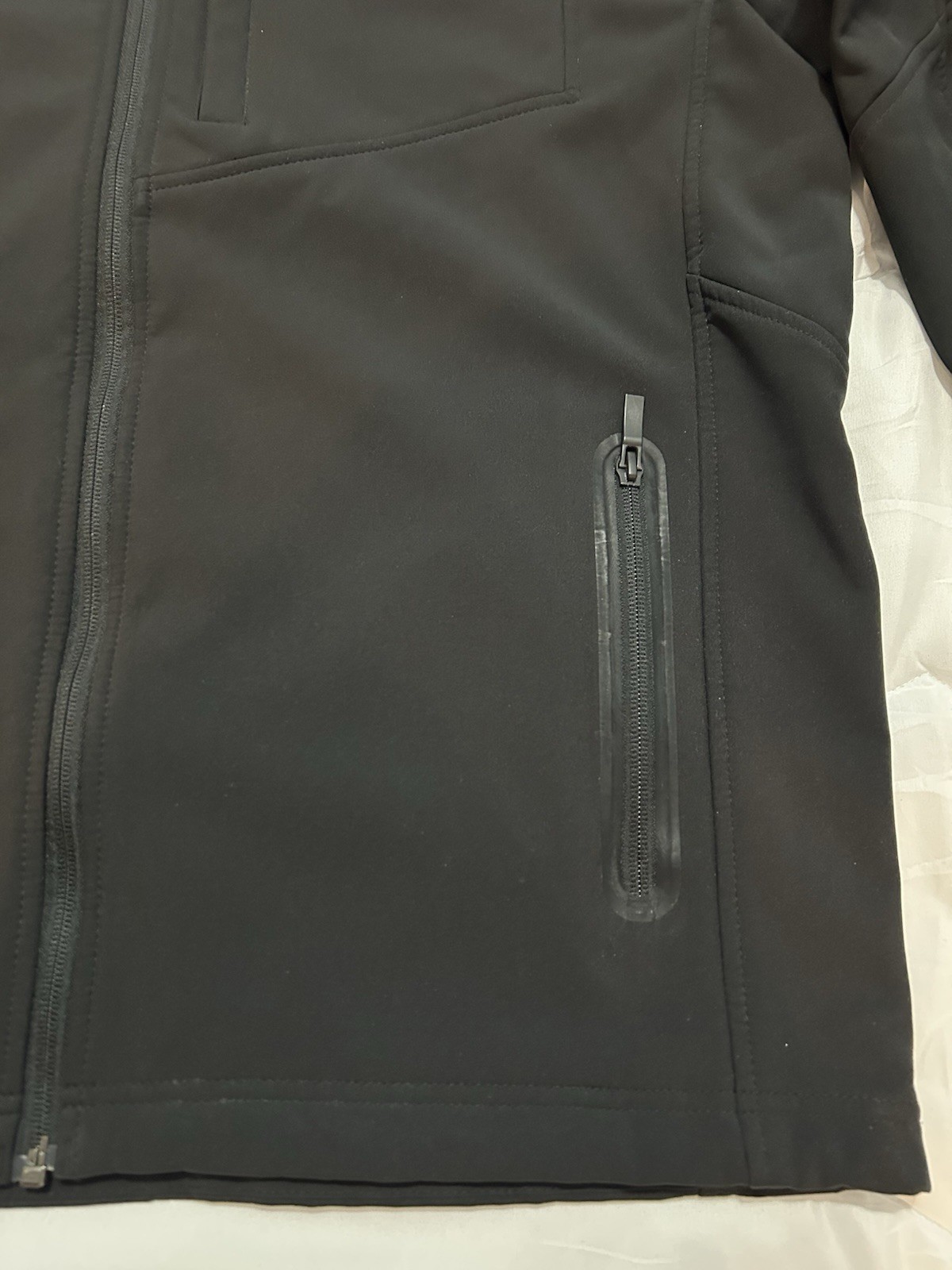 Ariat Men’s Vernon Softshell Jacket Large Black - image 2