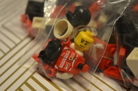 Lego Speed Champions set 75879 (Scuderia Ferrari SF16-H 2017)437