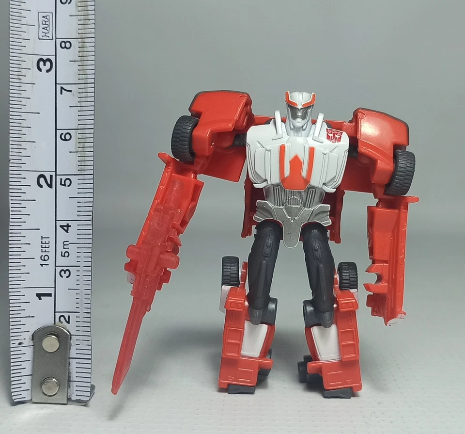 HASBRO 2012 TRANSFORMERS PRIME LEGION CLASS RATCHET ROBOT 100% COMPLETE - Image 2 of 4