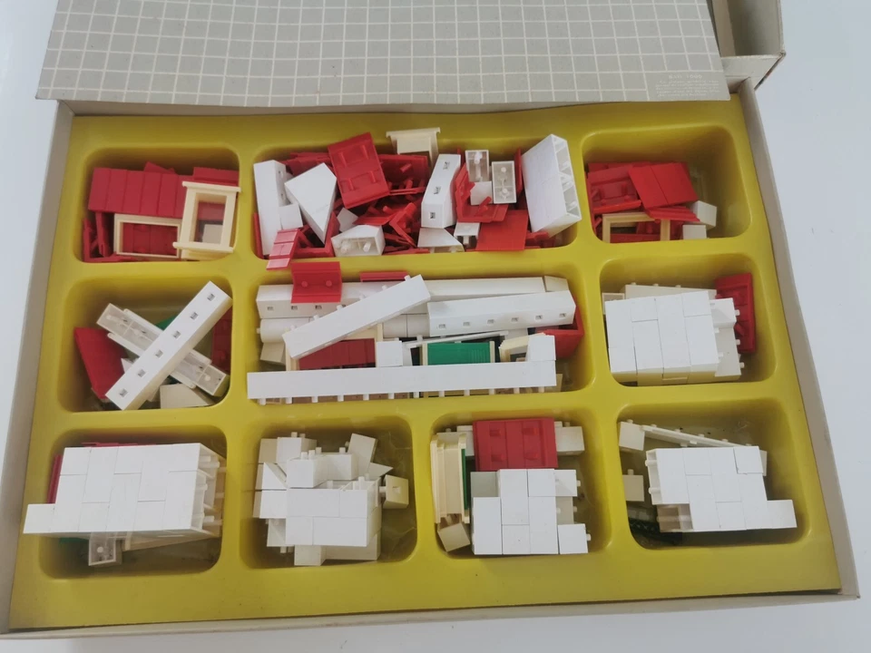 ANCIEN JEU SOLIDO CAR VOITURE MINIATURE BATI 1000 BOITE NOTICE DINKY COFFRET B12 - Photo 4/4