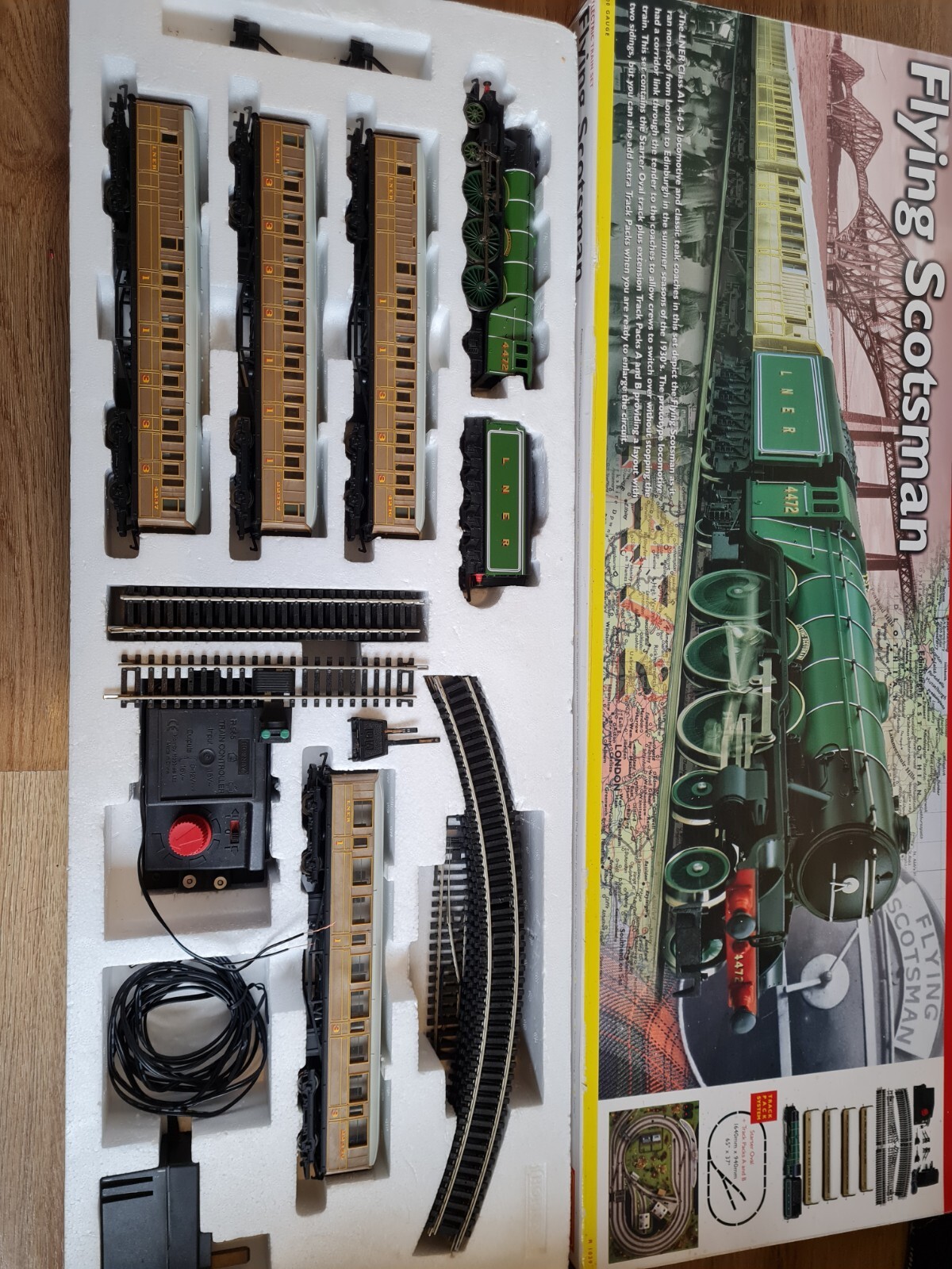R1039 Hornby OO Gauge Flying Scotsman Train Set. eBay