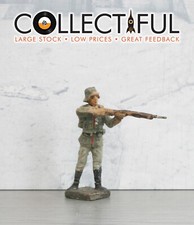 GERMAN SOLDIER WITH RIFLE- MAKER UNKNOWN ELASTOLIN - COMPOSITE FIGURE